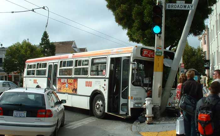 San Francisco MUNI New Flyer D40HF 8808